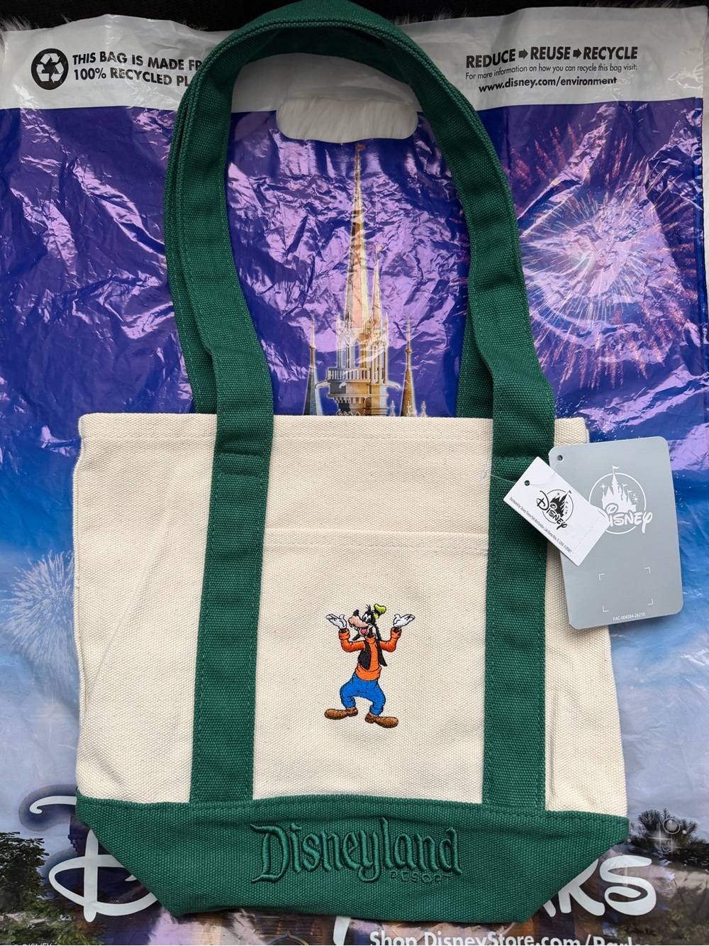 Disney Goofy Canvas Tote in Cream and Green